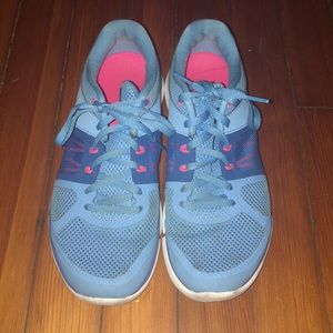 Nike running sneakers blue